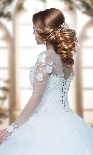 لباس عروس مدل اسکارلت آستین‌دار شکوفه‌ای