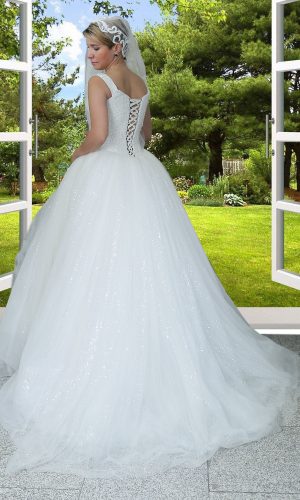 AE2007 3 300x500 - لباس عروس مدل شاین‌ با کریستال دوزی